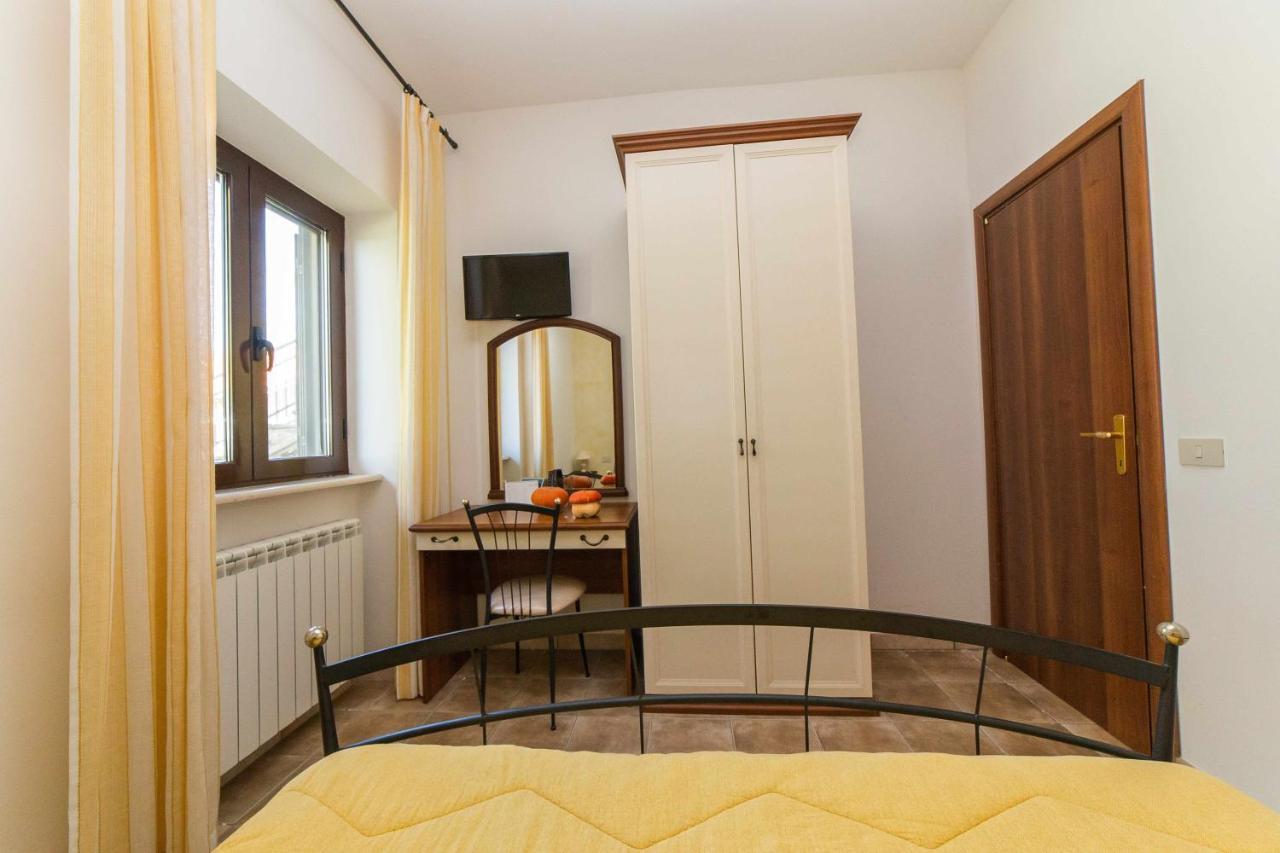 Agriturismo Bella Cima 蒙蒂菲阿斯科尼 外观 照片