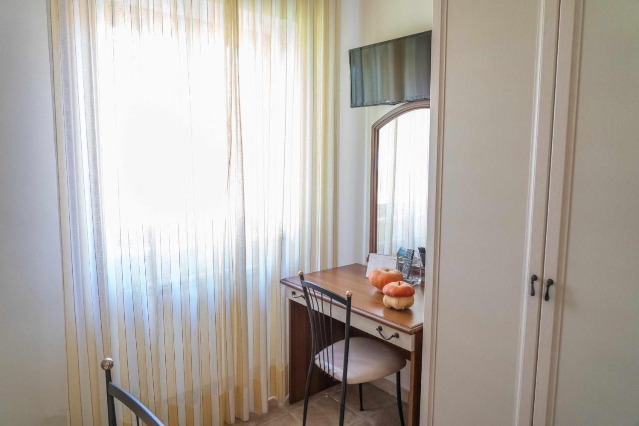 Agriturismo Bella Cima 蒙蒂菲阿斯科尼 外观 照片